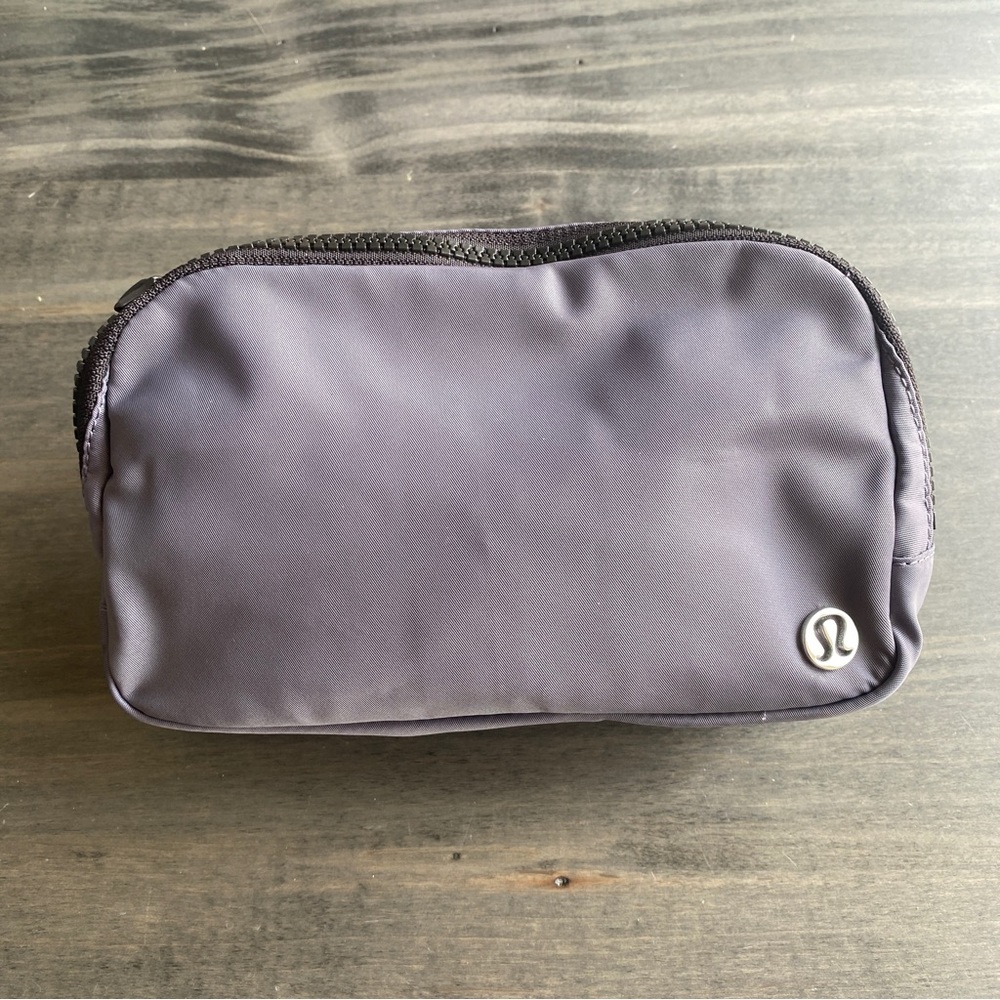 Lululemon Everywhere Belt Bag ECU